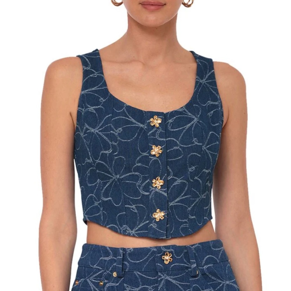 Avec Les Filles Embroidered Button Front Top